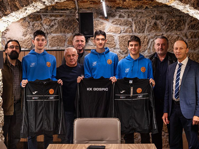 Donacija gospićkim i plitvičkim sportašima                                                                                                                                                                                                                